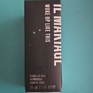 IL MAKIAGE Woke Up Like This Foundation in Black